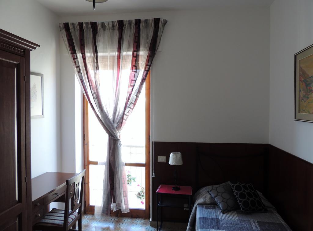 Mary Centro Storico Apartment Alghero Exterior photo